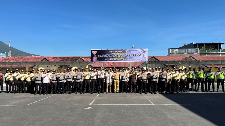 Pelatihan Satpam Gada Pratama XI Polres Manggarai Resmi Ditutup Kapolda NTT Ingatkan Lulusan Satpam Gada Pratama Terus Asah Kemampuan