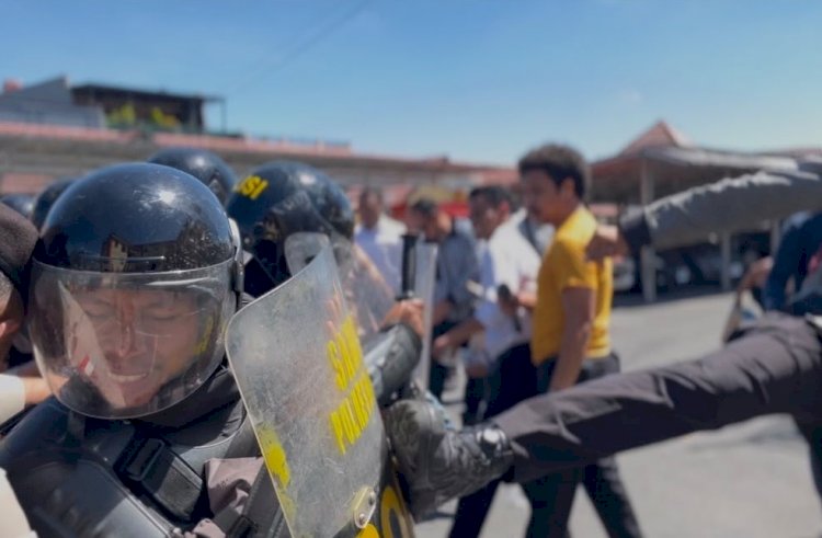 Polres Manggarai Gelar Simulasi Sispamkota, Tingkatkan Kesiapsiagaan Personel Hadapi Berbagai Potensi Gangguan Kamtibmas