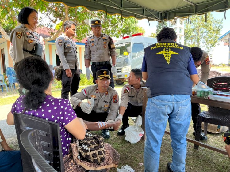 Polres Manggarai Salurkan Bantuan dan Layanan Kesehatan bagi Warga Terdampak Gempa di Desa Poco