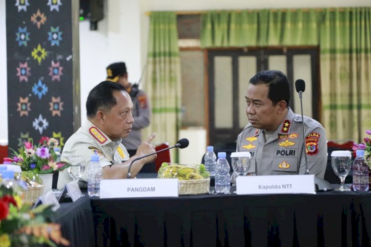 *Polri dan Pemerintah Percepat Penanganan Dampak Gempa M 7,7 di Flores*