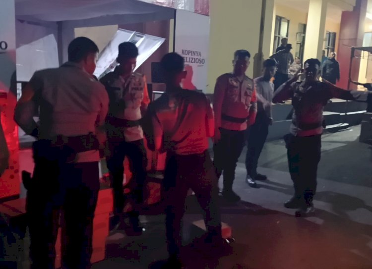 POLRES MANGGARAI BANTU MENYALURKAN BANTUAN ASLOG MABES POLRI KE KABUPATEN MANGGARAI