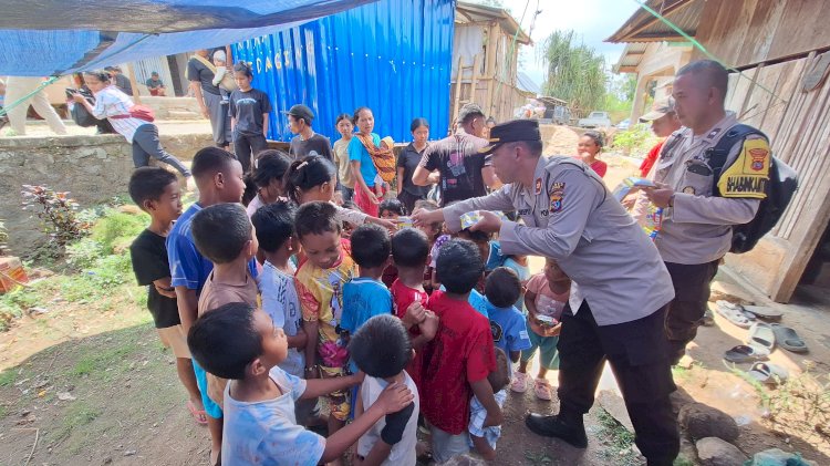 Polres Manggarai Hadir di Pelosok, Berikan Trauma Healing kepada Anak-Anak Korban Gempa