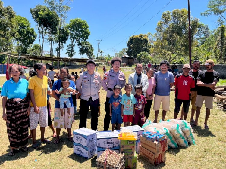 Polres Manggarai Pastikan Penyaluran Bantuan Logistik di Posko SDI Norang Berjalan Aman dan Lancar
