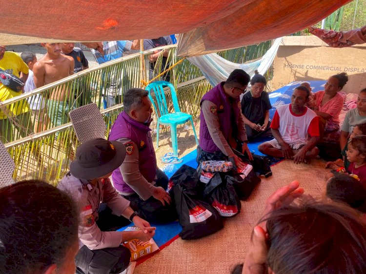 Polri Hadir di Tengah Warga Terdampak Gempa, Polres Manggarai Berikan Dukungan dan Bantuan