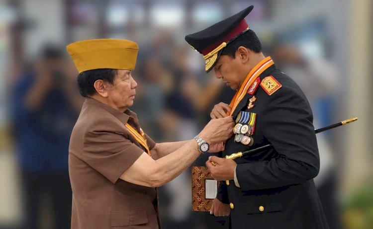 Terima Bintang Kehormatan LVRI, Kapolda NTT: Ini Amanah untuk Terus Memupuk Nasionalisme dan Persaudaraan*
