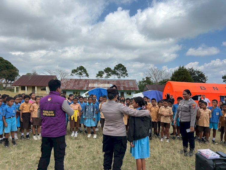 Pulihkan Keceriaan Anak Pascagempa, Polres Manggarai Gelar Trauma Healing dan Terapi USEFT bagi 183 Siswa SDK Poka