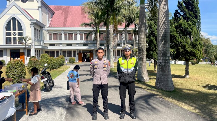 Polres Manggarai Laksanakan Pengamanan Ibadah Hari Minggu di Sejumlah Gereja dalam Wilayah Hukumnya