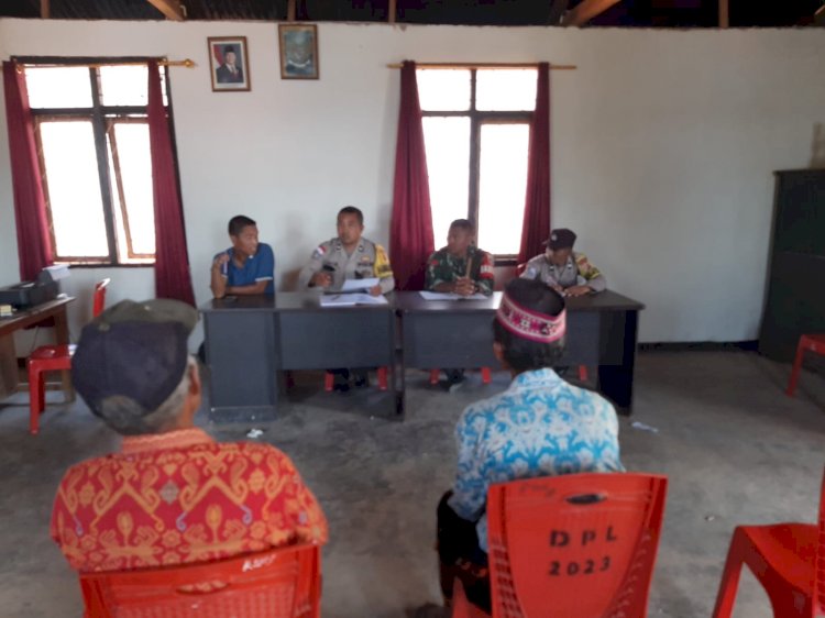Bhabinkamtibmas dan Babinsa Mediasi Kasus Pengrusakan Pipa Irigasi di Desa Ponglengor, Berakhir Damai