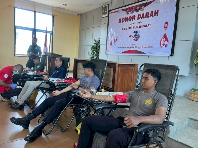 POLISI BERSAMA MASYARAKAT JAGA REPUTASI POLRI, HUMAS POLRES MANGGARAI GELAR DONOR DARAH SAMBUT HARI JADI HUMAS KE-75
