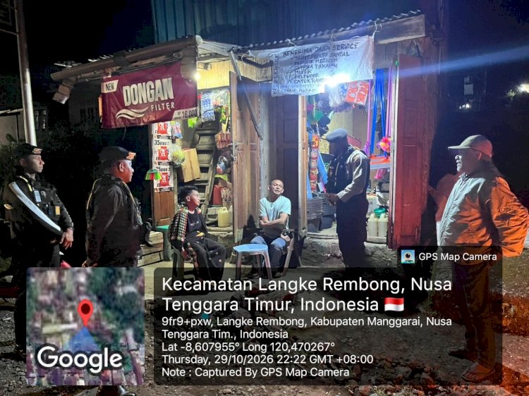 CIPTAKAN RASA AMAN DI MALAM HARI, PATROLI PERINTIS PRESISI SAT SAMAPTA POLRES MANGGARAI HADIR MENYAPA MASYARAKAT RUTENG
