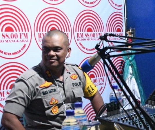 Antisipasi Merebaknya Covid – 19 | Kapolres Manggarai On Air di Radio Manggarai RM 88.00 FM dan Radio Ntala Gewang